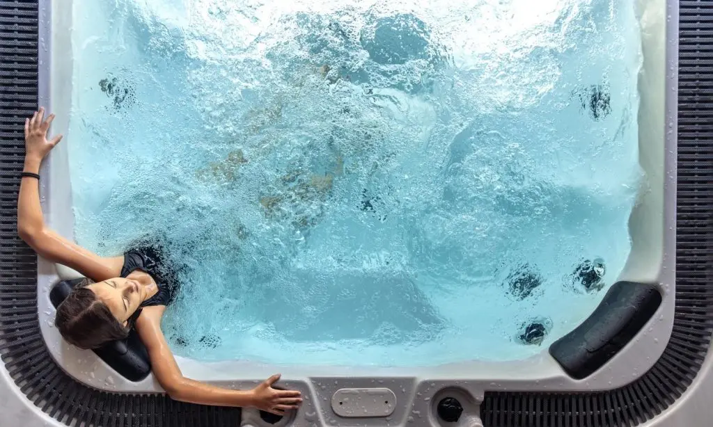 Jacuzzi and Steam Bath